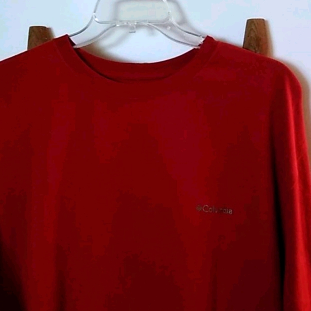 New Columbia T shirt XXL Burgundy